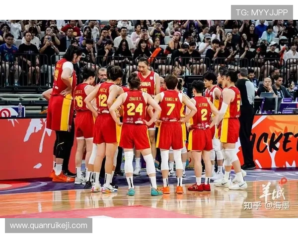 中华台北白队迎战伊朗队争夺亚洲篮球赛重要胜利的精彩对决